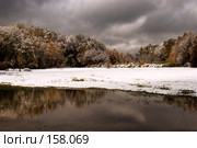 Первый снег. Озеро в парке. Стоковое фото, фотограф Julia Shepeleva / Фотобанк Лори