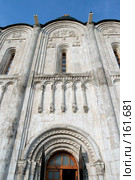 Фасад храма Покрова на Нерли (2007 год). Редакционное фото, фотограф Ярослава Синицына / Фотобанк Лори