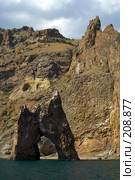 Вид с моря на Карадаг и Золотые ворота Крыма (2006 год). Стоковое фото, фотограф Олег Титов / Фотобанк Лори