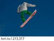 Прыжок сноубордиста (2008 год). Редакционное фото, фотограф Талдыкин Юрий / Фотобанк Лори