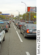Перед светофором (2008 год). Редакционное фото, фотограф Ларина Татьяна / Фотобанк Лори
