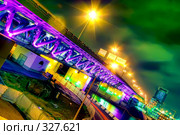 Мост через реку. Редакционное фото, фотограф Михаил Лукьянов / Фотобанк Лори