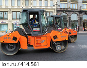 Укладка асфальта (2008 год). Редакционное фото, фотограф Светлана Кудрина / Фотобанк Лори