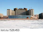 Гостиница Парк Инн - Прибалтийская. Вид со стороны Финского залива (2008 год). Редакционное фото, фотограф Ольга Визави / Фотобанк Лори