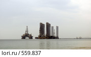 Добыча нефти недалеко от Баку. Азербайджан. (2008 год). Стоковое фото, фотограф Алексей Зарубин / Фотобанк Лори