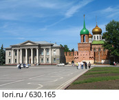 Вид на Тульский кремль и здание музея самоваров. Редакционное фото, фотограф Самохвалов Артем / Фотобанк Лори