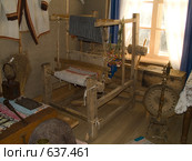 Ткацкий станок и прялка (2005 год). Редакционное фото, фотограф Вячеслав Потапов / Фотобанк Лори