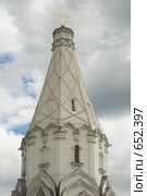 Фрагмент Церкви Вознесения Господня в Коломенском (2008 год). Редакционное фото, фотограф Владимир Воякин / Фотобанк Лори