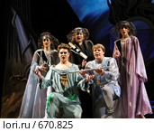 "Волшебная флейта" (сцена из оперы Моцарта) (2008 год). Редакционное фото, фотограф Сергей Лебедев / Фотобанк Лори