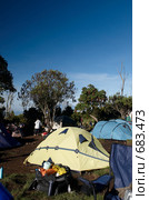 Палаточный лагерь Мачаме (Machame camp),  Килиманджаро, Танзания (2008 год). Редакционное фото, фотограф Алексей Зарубин / Фотобанк Лори