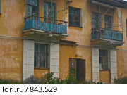 Фасад старого дома. Стоковое фото, фотограф Наталия Печёрских / Фотобанк Лори