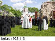 Псков. Снетогорский монастырь. Праздник Вознесения Господня (2009 год). Редакционное фото, фотограф Михаил Котов / Фотобанк Лори