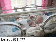 Новорожденный  ребенок (2007 год). Редакционное фото, фотограф Николай Гернет / Фотобанк Лори