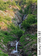 Приэльбрусье, водопад в районе поселка Тегенекли (2009 год). Редакционное фото, фотограф Igor Kornienko / Фотобанк Лори