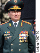 Генерал. 9 мая , чествование ветеранов ВОВ,  Площадь Советов, Улан-Удэ (2009 год). Редакционное фото, фотограф Александр Подшивалов / Фотобанк Лори