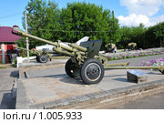 76 мм дивизионная полковая пушка образца 1942 года на вечном приколе в парке победы город Кинешма (2009 год). Редакционное фото, фотограф Ульянов Александр Михайлович / Фотобанк Лори