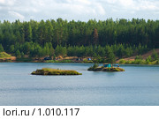 Туристы на необитаемом острове. Стоковое фото, фотограф Кекяляйнен Андрей / Фотобанк Лори