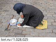 Нищенка. Стоковое фото, фотограф Игорь Долгов / Фотобанк Лори