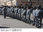 Первомайские декорации. ОМОН. (2009 год). Редакционное фото, фотограф Владимир Трифонов / Фотобанк Лори