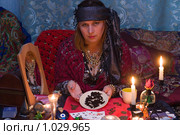 Гадание на кофейной гуще. Стоковое фото, фотограф Кристина Викулова / Фотобанк Лори