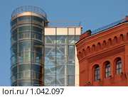 Старое и новое (2009 год). Стоковое фото, фотограф Владимир Трифонов / Фотобанк Лори