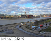 Москва. Вид на Крымскую набережную до реконструкции и Москву-реку (2008 год). Редакционное фото, фотограф lana1501 / Фотобанк Лори