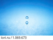 Падение капли воды. Стоковое фото, фотограф Константин Тавров / Фотобанк Лори