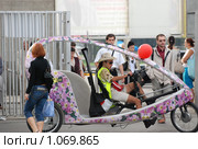 Велотакси (2009 год). Редакционное фото, фотограф Григорий Евсеев / Фотобанк Лори