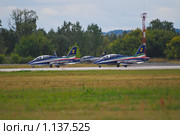 Итальянская пилотажная группа Frecce Tricolori на авиасалоне МАКС-2009. Редакционное фото, фотограф Алёшина Оксана / Фотобанк Лори