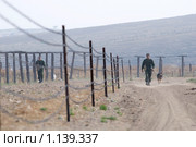 Защитники отечества. Пограничный наряд. (2009 год). Редакционное фото, фотограф Александр Подшивалов / Фотобанк Лори
