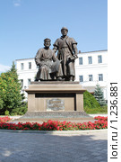 Памятник зодчим казанского кремля (2009 год). Редакционное фото, фотограф Евгений Яковлев / Фотобанк Лори