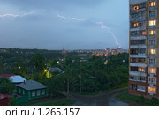 Молния. Пролетарский район. Тула. Стоковое фото, фотограф Виктор Савушкин / Фотобанк Лори