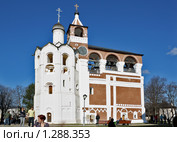 Звонница Спасо-Евфимиева монастыря в Суздале (2009 год). Редакционное фото, фотограф Ирина Золина / Фотобанк Лори