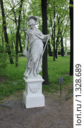 Копия статуи "минерва" в летнем саду (2009 год). Редакционное фото, фотограф Владислав Иванцов / Фотобанк Лори