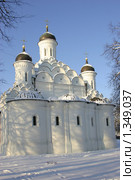 Церковь Троицы Живоначальной в Хорошево, Москва (2010 год). Стоковое фото, фотограф Наталия Шевченко / Фотобанк Лори
