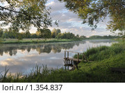 Рассвет на реке. Стоковое фото, фотограф Владимир Блинов / Фотобанк Лори