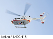 Вертолет МЧС готовится к посадке (2010 год). Редакционное фото, фотограф FotAle / Фотобанк Лори
