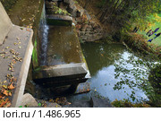 Водопад в Софиевском парке (2009 год). Редакционное фото, фотограф Юрий Брыкайло / Фотобанк Лори