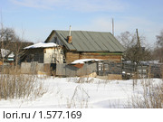 Деревенский дом зимой (2010 год). Стоковое фото, фотограф Наталия Шевченко / Фотобанк Лори