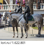 Конная милиция в Александровском саду (2010 год). Редакционное фото, фотограф Михаил Борсов / Фотобанк Лори