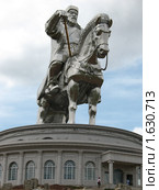 Скульптура Чингиз Хана в Монголии (2009 год). Редакционное фото, фотограф Ален Лагута / Фотобанк Лори