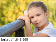 Портрет девочки. Стоковое фото, фотограф Losevsky Pavel / Фотобанк Лори