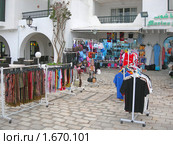 Тунис, Порт Эль Кантауи, магазин на улице (2010 год). Стоковое фото, фотограф Татьяна Юни / Фотобанк Лори
