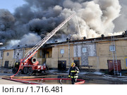 Работа автолестницы (2010 год). Редакционное фото, фотограф Виктор Карасев / Фотобанк Лори
