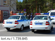 Машины ГИБДД перекрывшие движение (2010 год). Редакционное фото, фотограф Александр Тараканов / Фотобанк Лори