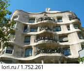 Дом Мила или Педрера (Casa Mila, La Pedrera). Барселона (2006 год). Редакционное фото, фотограф E. O. / Фотобанк Лори