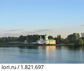 Вид на Мирожский монастырь в Пскове на закате (2010 год). Стоковое фото, фотограф Валентина Троль / Фотобанк Лори