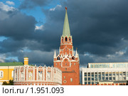Вход в Кремль. Кутафья (Предмостная) и Троицкая башни. Москва (2010 год). Стоковое фото, фотограф E. O. / Фотобанк Лори