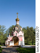 Талеж. Часовня у святого источника (2010 год). Редакционное фото, фотограф Наталья Волкова / Фотобанк Лори