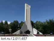 Тибет. Лхаса. Памятник китайско-тибетской дружбы. Редакционное фото, фотограф Владислав Малышев / Фотобанк Лори